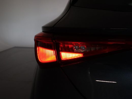 Seat Leon 1.0 TSI STYLE INTENSE + WEGKL. TREKHAAK | VIRTUAL COCKPIT | CAMERA | STOELVERW. | NAVIGATIE | CAR... ActivLease financial lease