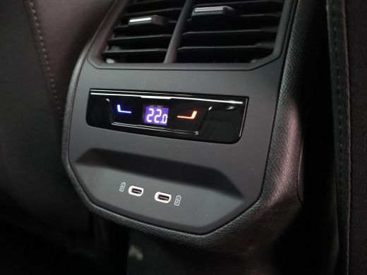 Seat Leon 1.0 TSI STYLE INTENSE + WEGKL. TREKHAAK | VIRTUAL COCKPIT | CAMERA | STOELVERW. | NAVIGATIE | CAR... ActivLease financial lease