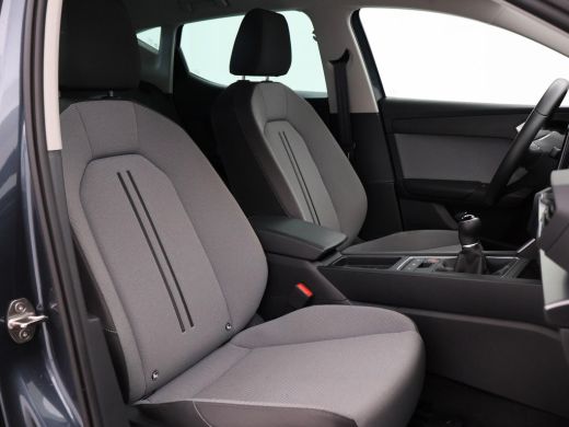 Seat Leon 1.0 TSI STYLE INTENSE + WEGKL. TREKHAAK | VIRTUAL COCKPIT | CAMERA | STOELVERW. | NAVIGATIE | CAR... ActivLease financial lease