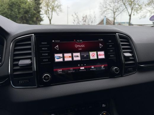 Skoda Karoq 1.5 TSI Aut. DSG ACT Sportline Business | Trekhaak | Virtual | Camera| Navi | ActivLease financial lease