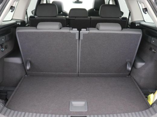 Skoda Kodiaq 1.5 TSI MHEV Business Edition 7p. 150PK DSG matrix led, trekhaak, adaptive cruise met travel assi... ActivLease financial lease