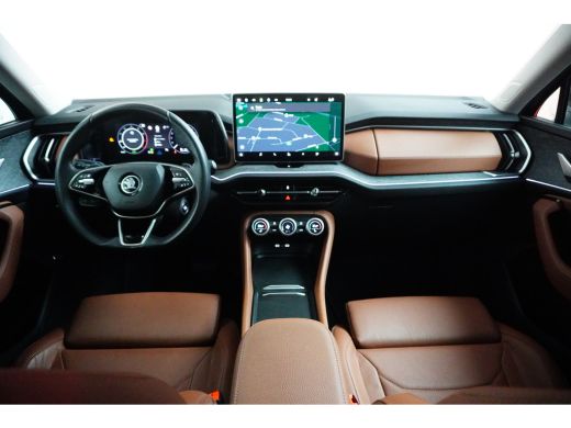 Skoda Kodiaq 1.5 TSI MHEV Sportline Business 7p 150pk | Trekhaak | Panorama dak | 7 persoons | Lederen bekledi... ActivLease financial lease