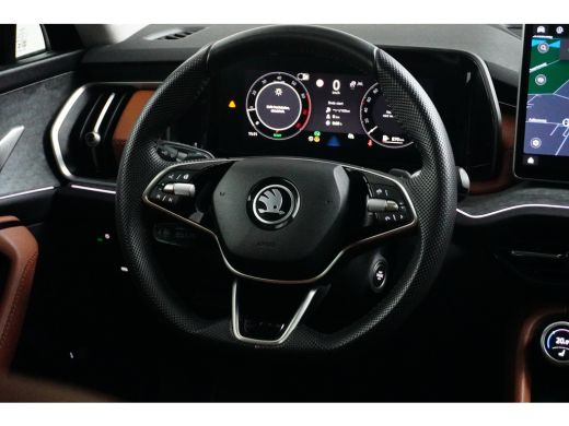 Skoda Kodiaq 1.5 TSI MHEV Sportline Business 7p 150pk | Trekhaak | Panorama dak | 7 persoons | Lederen bekledi... ActivLease financial lease