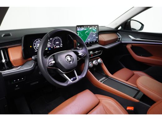 Skoda Kodiaq 1.5 TSI MHEV Sportline Business 7p 150pk | Trekhaak | Panorama dak | 7 persoons | Lederen bekledi... ActivLease financial lease