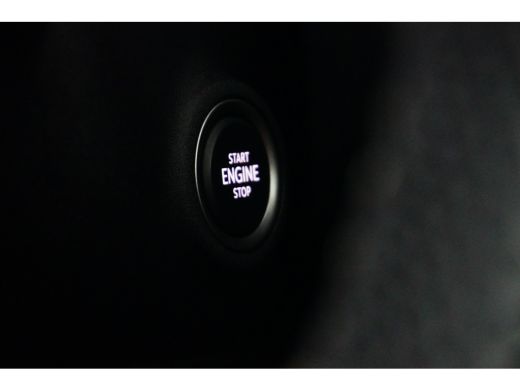 Skoda Kodiaq 1.5 TSI MHEV Sportline Business 7p 150pk | Trekhaak | Panorama dak | 7 persoons | Lederen bekledi... ActivLease financial lease