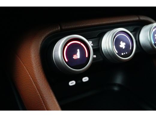 Skoda Kodiaq 1.5 TSI MHEV Sportline Business 7p 150pk | Trekhaak | Panorama dak | 7 persoons | Lederen bekledi... ActivLease financial lease