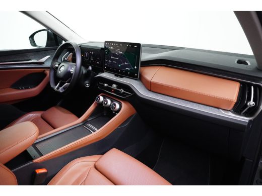 Skoda Kodiaq 1.5 TSI MHEV Sportline Business 7p 150pk | Trekhaak | Panorama dak | 7 persoons | Lederen bekledi... ActivLease financial lease