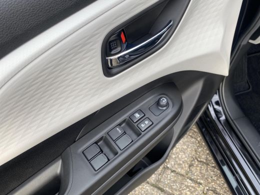 Suzuki Swift 1.2 Select Smart Hybrid CVT Automaat NU UIT VOORRAAD LEVERBAAR! ActivLease financial lease