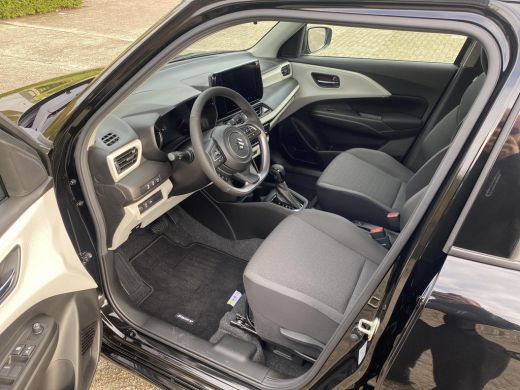 Suzuki Swift 1.2 Select Smart Hybrid CVT Automaat NU UIT VOORRAAD LEVERBAAR! ActivLease financial lease