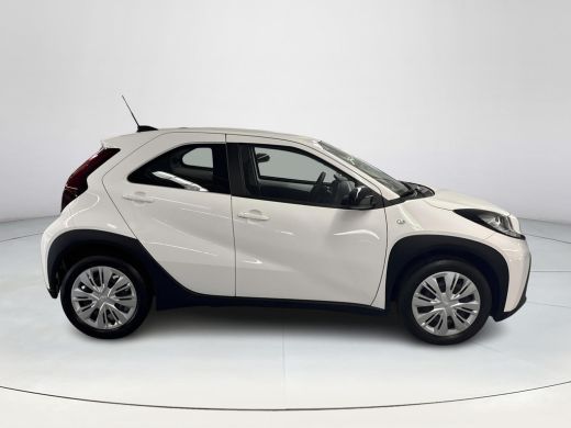 Toyota Aygo 1.0 VVT-i MT Play ActivLease financial lease