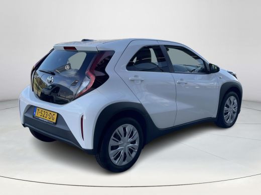 Toyota Aygo 1.0 VVT-i MT Play ActivLease financial lease