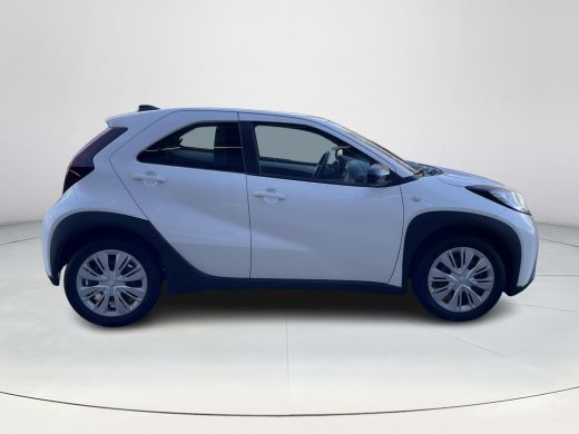 Toyota Aygo 1.0 VVT-i MT Play ActivLease financial lease