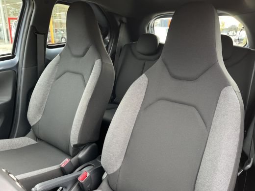 Toyota Aygo 1.0 VVT-i MT Play | All-in prijs | Apple/Android | Camera | Cruise Control | ActivLease financial lease