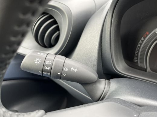 Toyota Aygo 1.0 VVT-i MT Play | All-in prijs | Apple/Android | Camera | Cruise Control | ActivLease financial lease