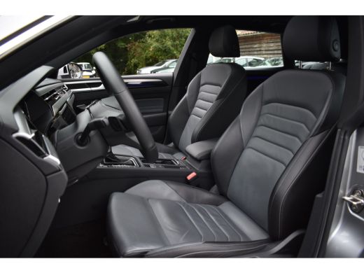 Volkswagen Arteon eHYBRID 218PK DSG ELEGANCE BUSINESS+ LEDER/VIRTUAL/PANORAMADAK ActivLease financial lease