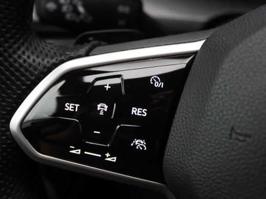 Volkswagen Golf 1.4 eHybrid GTE 245PK DSG LED-Matrix, Travel assist, keyless start,  stuur/stoelverwarming, 18'' ... ActivLease financial lease