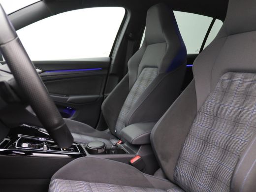 Volkswagen Golf 1.4 eHybrid GTE 245PK DSG LED-Matrix, Travel assist, keyless start,  stuur/stoelverwarming, 18'' ... ActivLease financial lease