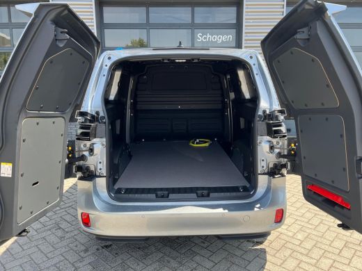 Volkswagen ID. Buzz Cargo ID. Buzz Cargo Bulli edition 79 kWh 340pk 4MOTION | Trekhaak | Rondomzicht Camera | Cruise Adapti... ActivLease financial lease