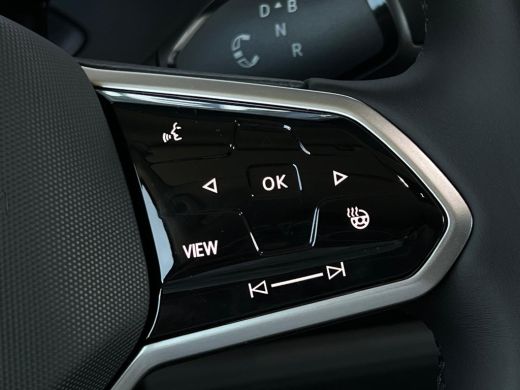 Volkswagen ID. Buzz Cargo ID. Buzz Cargo Bulli edition 79 kWh 340pk 4MOTION | Trekhaak | Rondomzicht Camera | Cruise Adapti... ActivLease financial lease