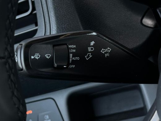 Volkswagen ID. Buzz Cargo ID. Buzz Cargo Bulli edition 79 kWh 340pk 4MOTION | Trekhaak | Rondomzicht Camera | Cruise Adapti... ActivLease financial lease