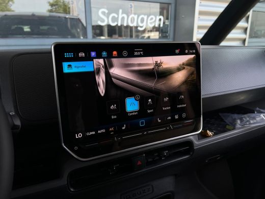 Volkswagen ID. Buzz Cargo ID. Buzz Cargo Bulli edition 79 kWh 340pk 4MOTION | Trekhaak | Rondomzicht Camera | Cruise Adapti... ActivLease financial lease