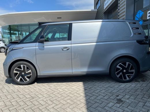 Volkswagen ID. Buzz Cargo ID. Buzz Cargo Bulli edition 79 kWh 340pk 4MOTION | Trekhaak | Rondomzicht Camera | Cruise Adapti... ActivLease financial lease