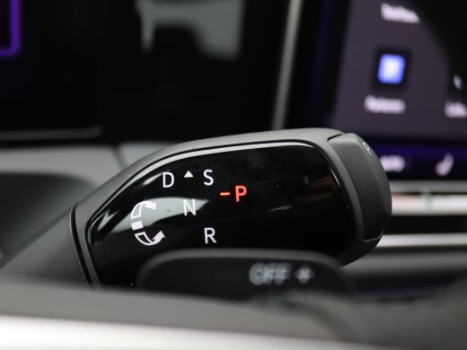 Volkswagen Tiguan 1.5 eHybrid R-Line Edition 272PK DSG Pano-Schuifdak, 20" LM Velgen, Trekhaak, Matrix LED-Verlicht... ActivLease financial lease