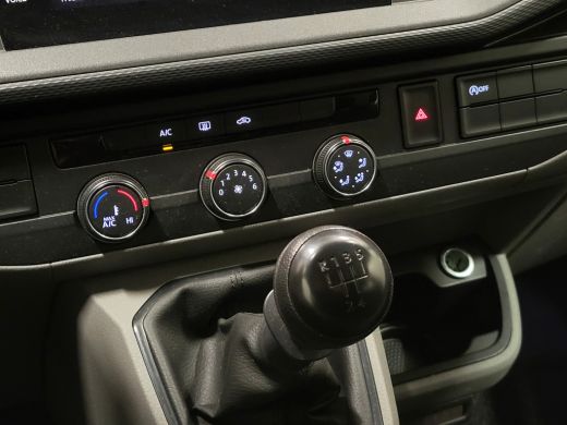 Volkswagen Transporter 2.0TDI L2/H1 Dubbele Cabine Euro 6! ActivLease financial lease