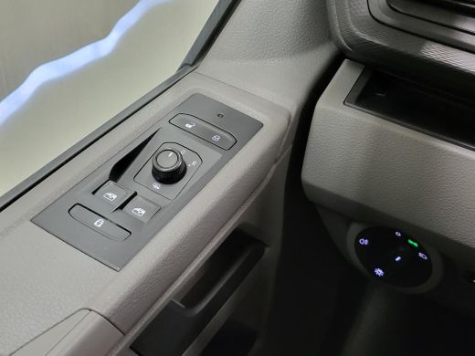 Volkswagen Transporter 2.0TDI L2/H1 Dubbele Cabine Euro 6! ActivLease financial lease