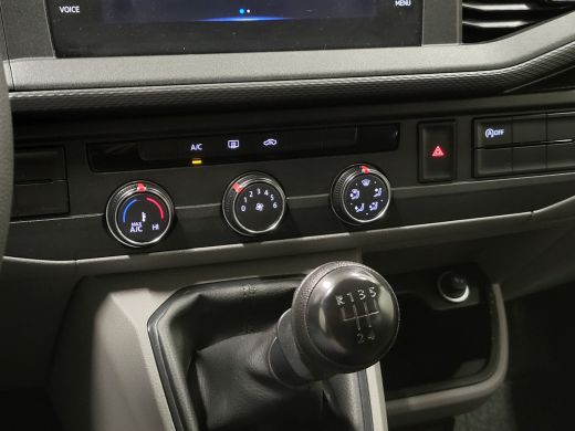 Volkswagen Transporter 2.0TDI L2/H1 Dubbele Cabine Euro 6! ActivLease financial lease