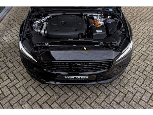 Volvo  V60 2.0 T6 Recharge AWD R-Design | 1e eigenaar | NL auto | Dakraam | Harman-Kardon | 19 inch | Camera... ActivLease financial lease