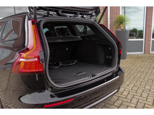 Volvo  V60 2.0 T6 Recharge AWD R-Design | 1e eigenaar | NL auto | Dakraam | Harman-Kardon | 19 inch | Camera... ActivLease financial lease