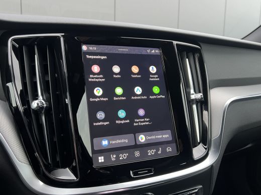 Volvo  V60 T6 Plug-in hybrid AWD Plus Dark | Sportstoelen | Adaptieve Cruise control | Stoel en stuurwielver... ActivLease financial lease