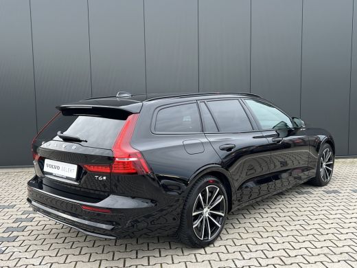Volvo  V60 T6 Plug-in hybrid AWD Plus Dark | Sportstoelen | Adaptieve Cruise control | Stoel en stuurwielver... ActivLease financial lease