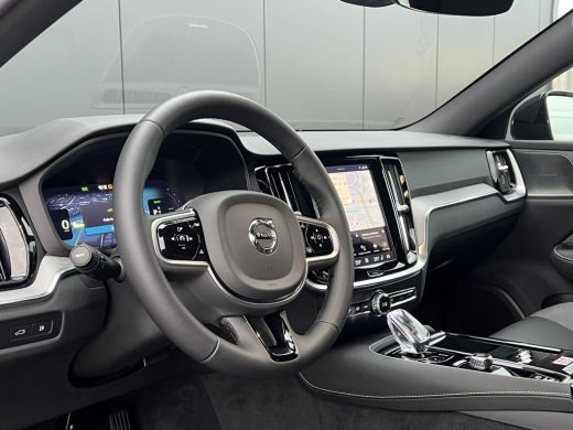 Volvo  V60 T6 Plug-in hybrid AWD Plus Dark | Sportstoelen | Adaptieve Cruise control | Stoel en stuurwielver... ActivLease financial lease