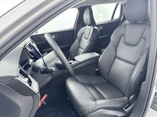 Volvo  V60 T6 Recharge Essential | 18" | Leder | Adaptieve cruise | BLIS | Stoel/stuur/achterbankverwarming ... ActivLease financial lease