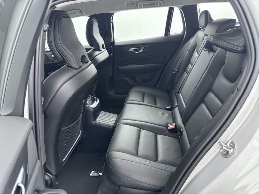 Volvo  V60 T6 Recharge Essential | 18" | Leder | Adaptieve cruise | BLIS | Stoel/stuur/achterbankverwarming ... ActivLease financial lease