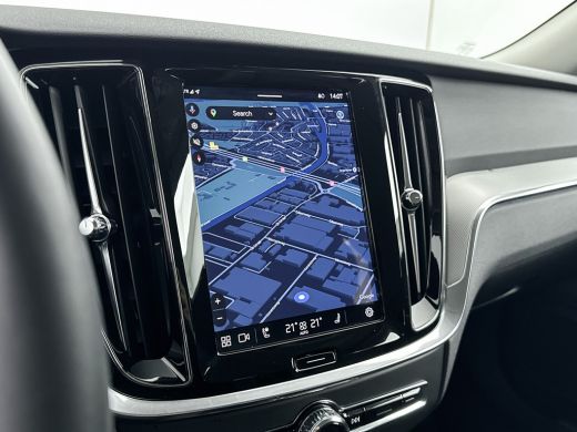 Volvo  V60 T6 Recharge Essential | 18" | Leder | Adaptieve cruise | BLIS | Stoel/stuur/achterbankverwarming ... ActivLease financial lease