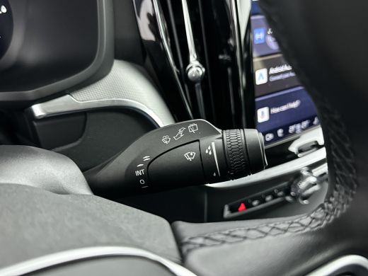 Volvo  V60 T6 Recharge Essential | 18" | Leder | Adaptieve cruise | BLIS | Stoel/stuur/achterbankverwarming ... ActivLease financial lease