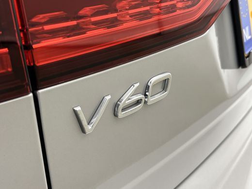 Volvo  V60 T6 Recharge Essential | 18" | Leder | Adaptieve cruise | BLIS | Stoel/stuur/achterbankverwarming ... ActivLease financial lease
