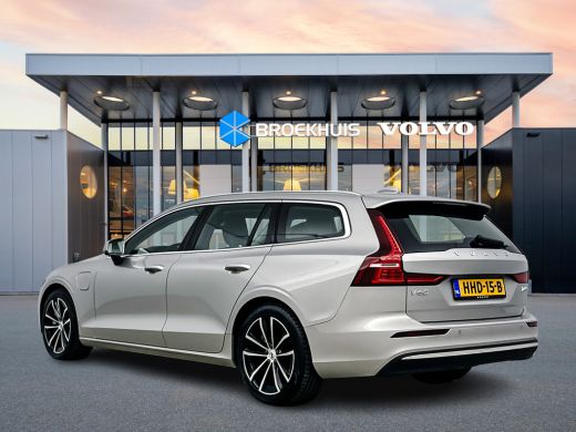 Volvo  V60 T6 Recharge Essential | 18" | Leder | Adaptieve cruise | BLIS | Stoel/stuur/achterbankverwarming ... ActivLease financial lease