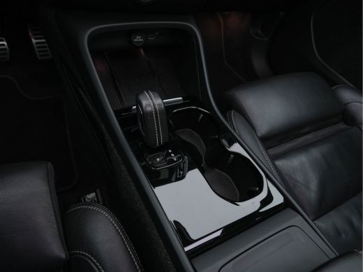 Volvo  XC40 Recharge P8 AWD R-Design [ 3-Fase ] {SOH-91%} (INCL-BTW) *PANO | FULL-LEATHER | DIGI-COCKPIT | FU... ActivLease financial lease