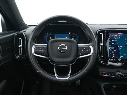 Volvo  XC40 Recharge P8 AWD R-Design [ 3-Fase ] {SOH-91%} (INCL-BTW) *PANO | FULL-LEATHER | DIGI-COCKPIT | FU... ActivLease financial lease