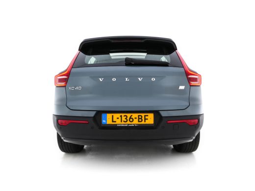 Volvo  XC40 Recharge P8 AWD R-Design [ 3-Fase ] {SOH-91%} (INCL-BTW) *PANO | FULL-LEATHER | DIGI-COCKPIT | FU... ActivLease financial lease