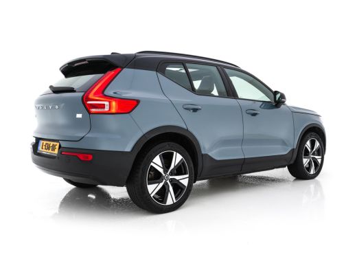 Volvo  XC40 Recharge P8 AWD R-Design [ 3-Fase ] {SOH-91%} (INCL-BTW) *PANO | FULL-LEATHER | DIGI-COCKPIT | FU... ActivLease financial lease