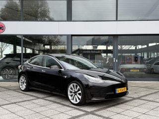 Tesla Model 3 Range Plus | Autopilot | Panorama | Leder | LMV |