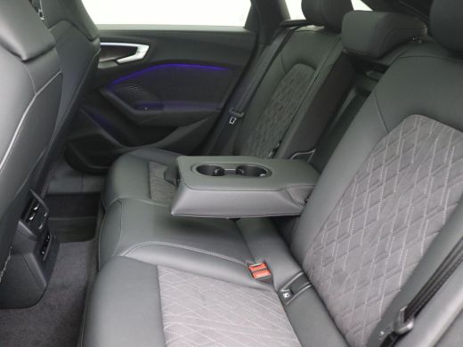 Audi A5 Avant 2.0 e-hybrid quattro S edition Competition 367PK Panorama Dak, Trekhaak, Matrix LED, Stoelv... ActivLease financial lease