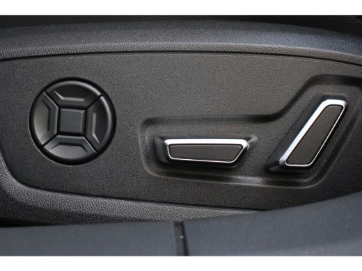 Audi RS6 Avant 4.0 TFSI quattro | UNIEK! | FULL OPTION! | ALCANTARA STUUR | STOELVERWARMING + VERKOELING |... ActivLease financial lease