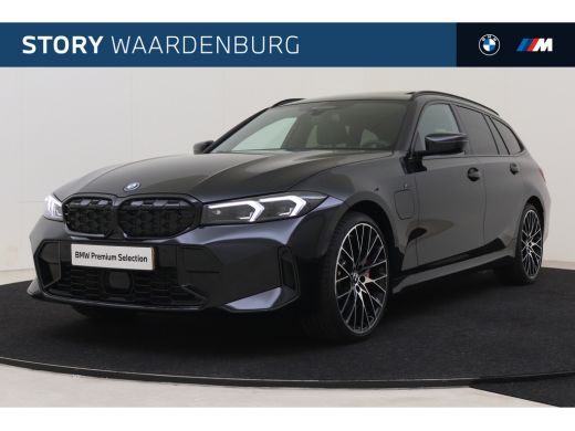 BMW 3 Serie Touring 330e High Executive M Sport Automaat / Panoramadak / Trekhaak / Sportstoelen / Stuurverwa...
