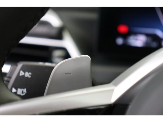 BMW 3 Serie Touring 330e High Executive M Sport Automaat / Panoramadak / Trekhaak / Sportstoelen / Stuurverwa... ActivLease financial lease